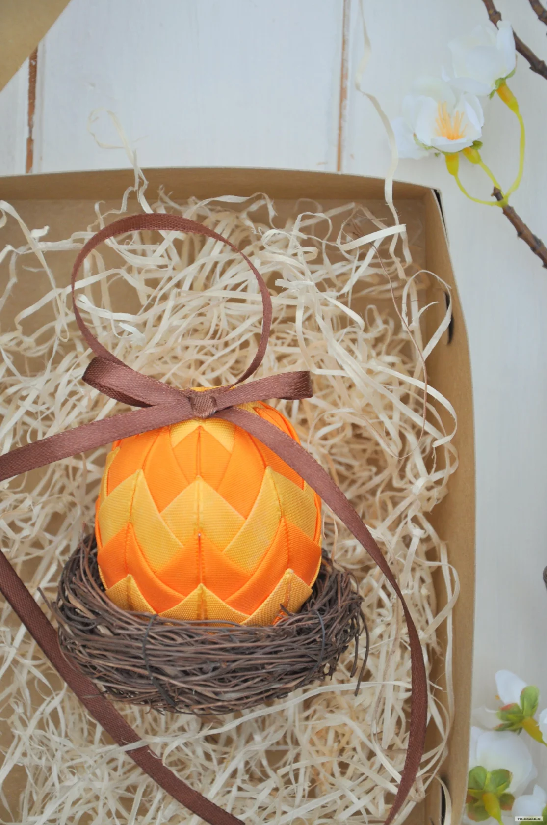 Jarné patchworkové vajíčko v krabičke 3