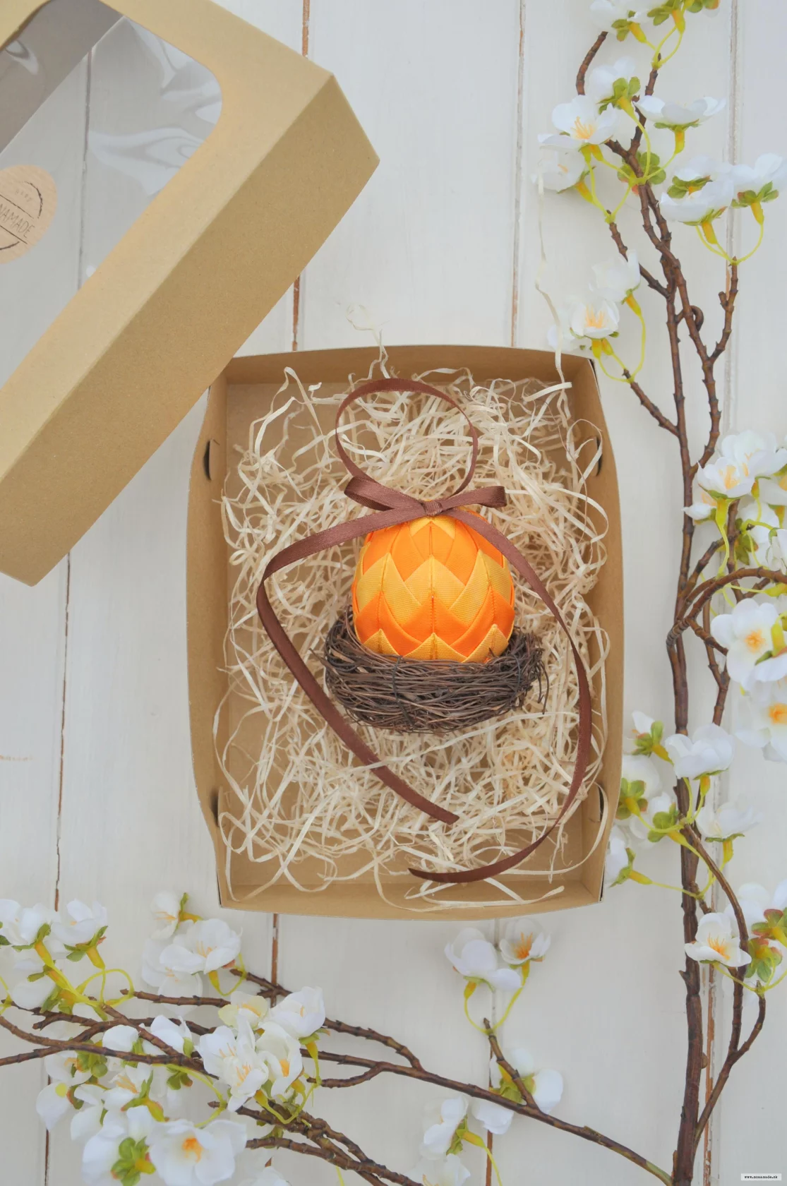 Jarné patchworkové vajíčko v krabičke 2