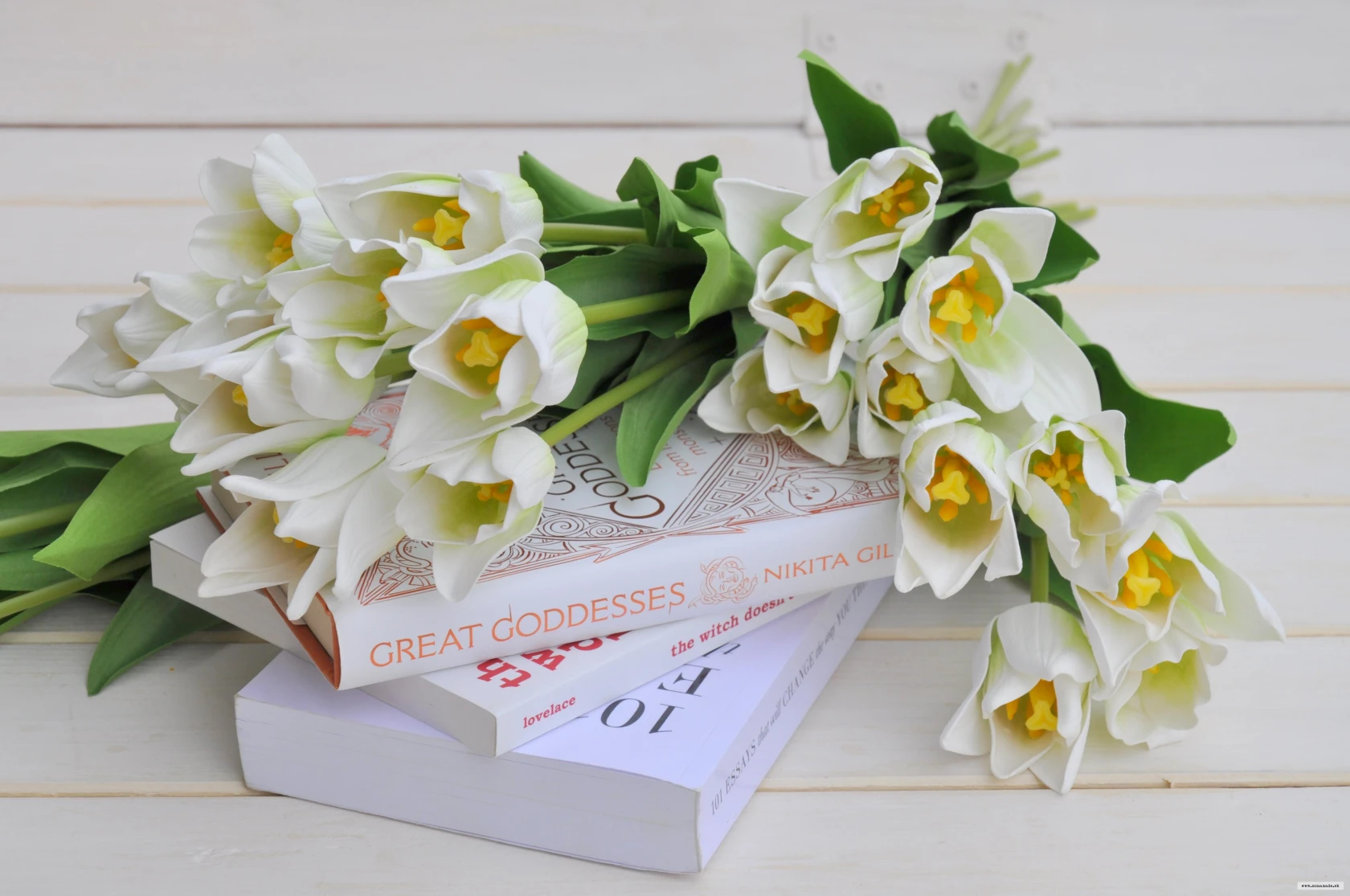 Kytica bielych tulipánov, umelá, zväzok 5kusov 2