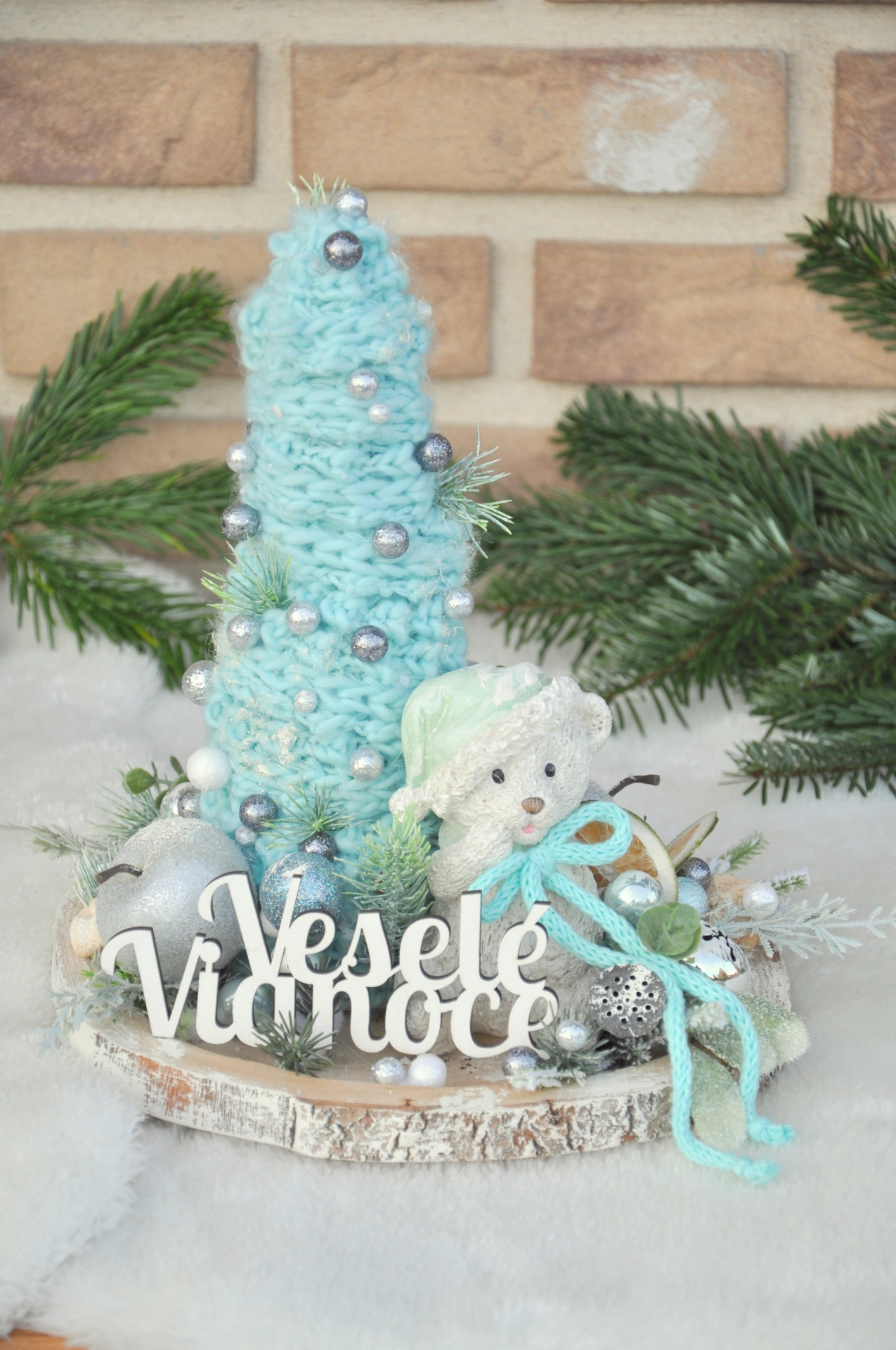 mentolová vianočná sada, veniec a dekorácia s mackom 3