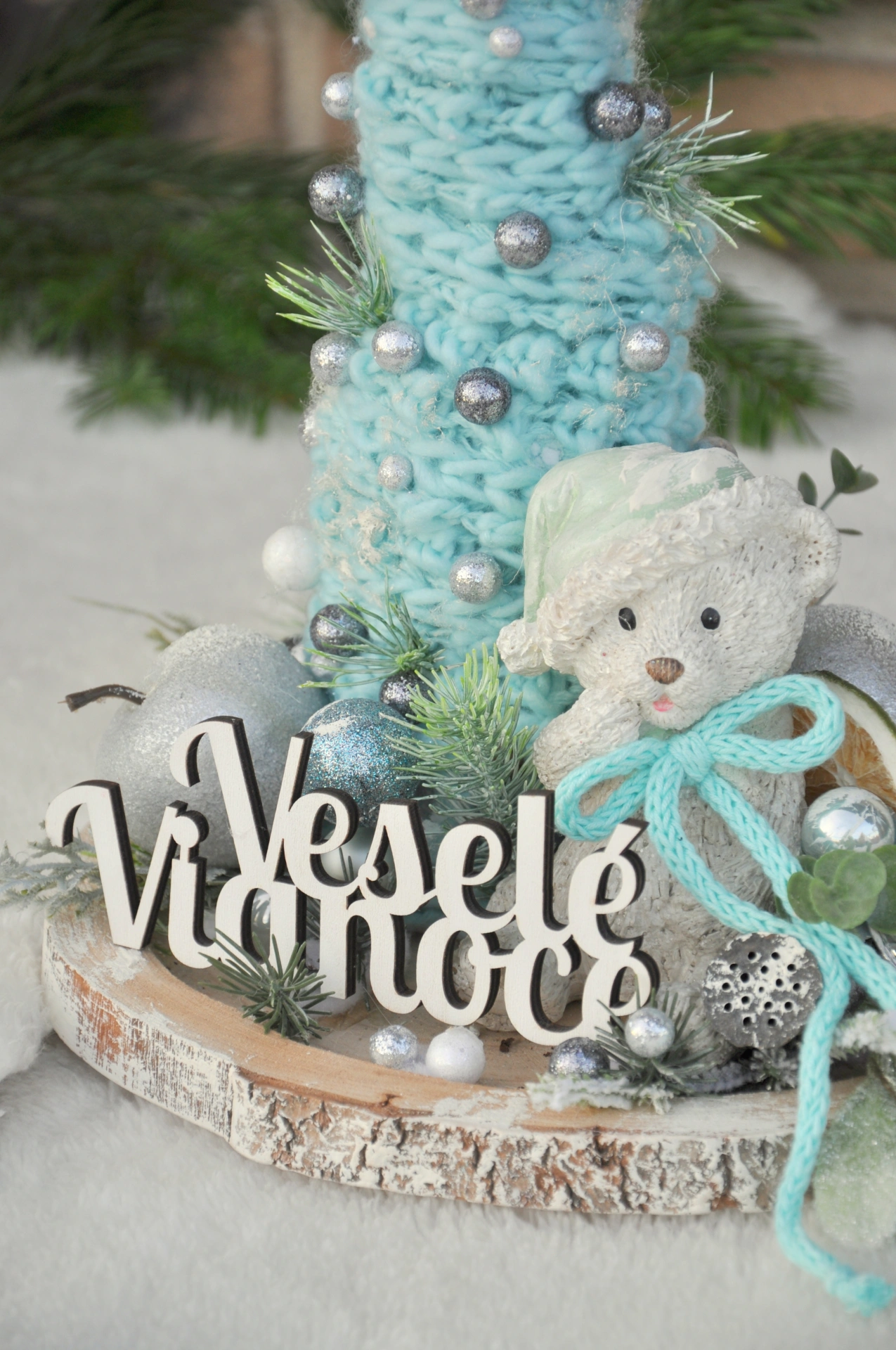 mentolová vianočná sada, veniec a dekorácia s mackom 4