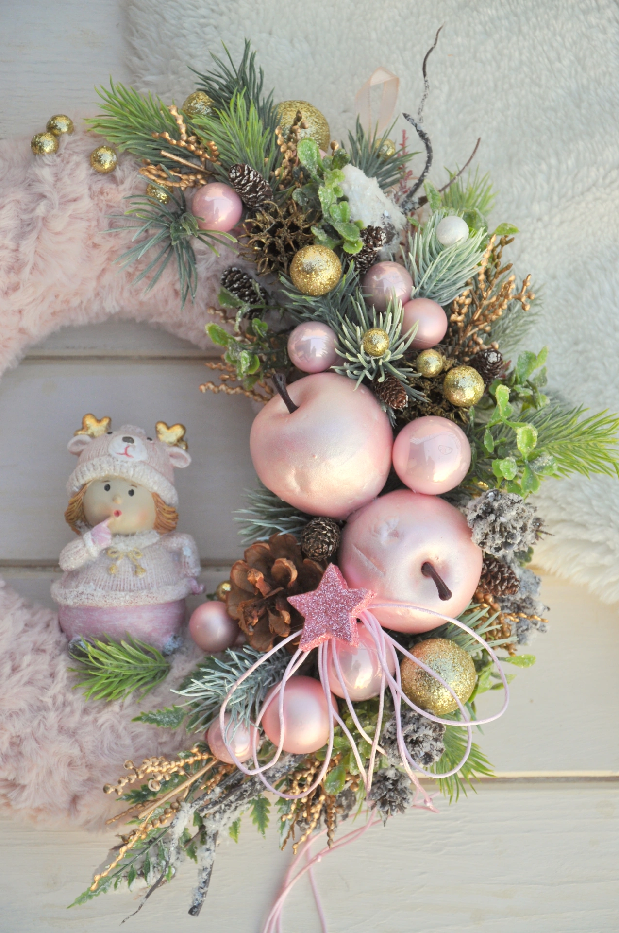 ružový kožušinkový veniec 2