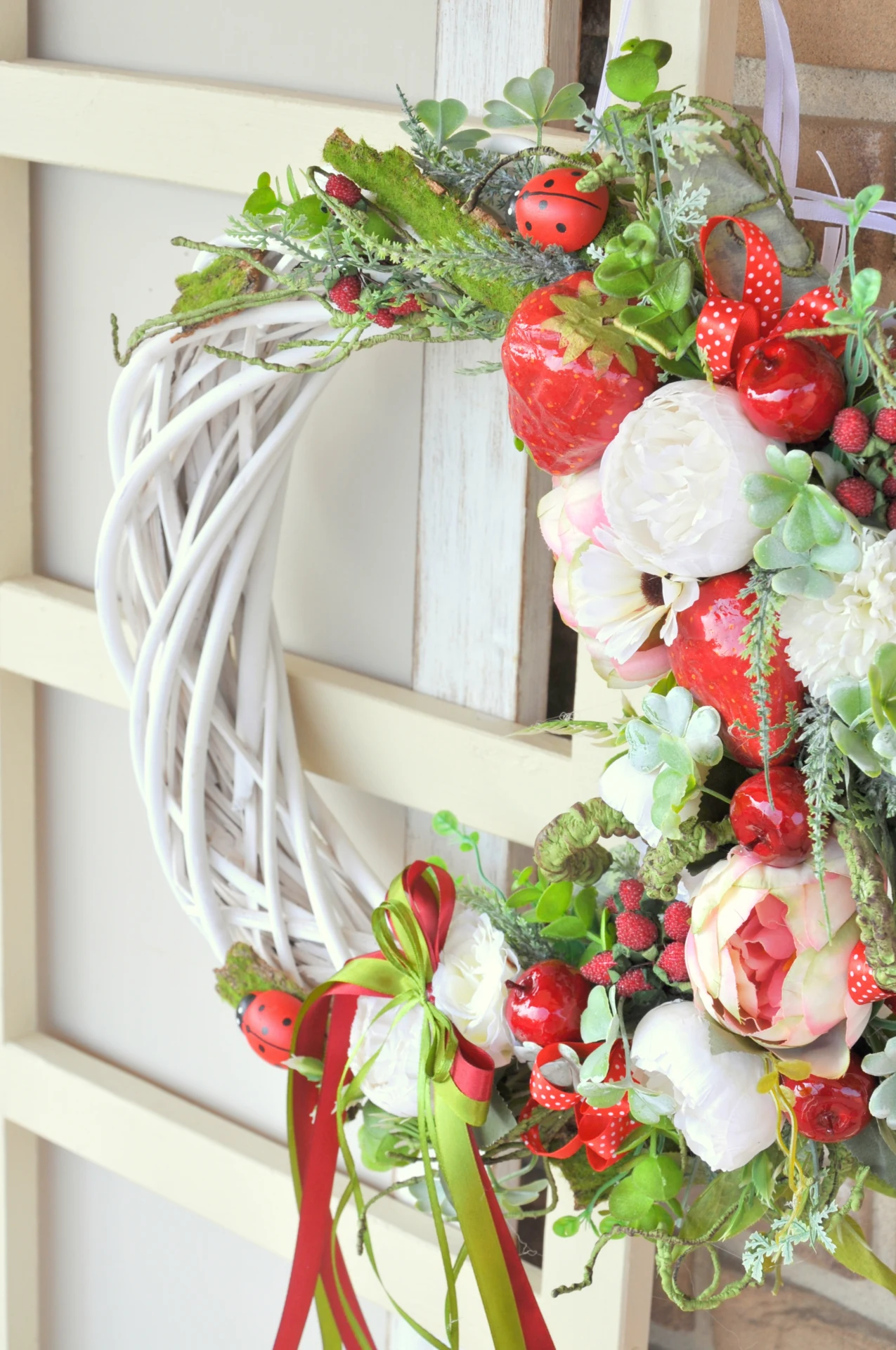 Veniec s jahodami a jabĺčkami 3