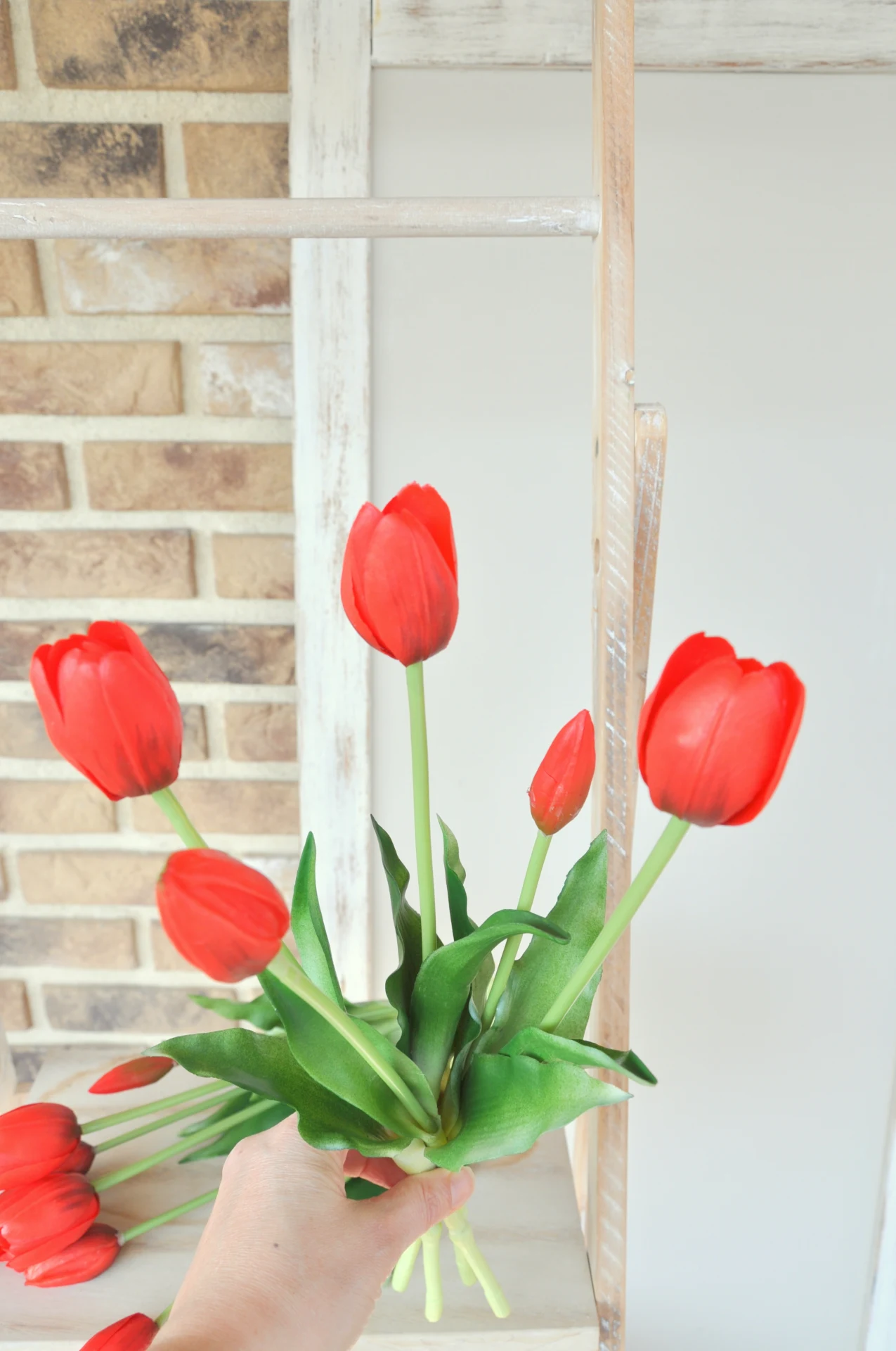 Kytica červených tulipánov, umelá, zväzok 5kusov 4