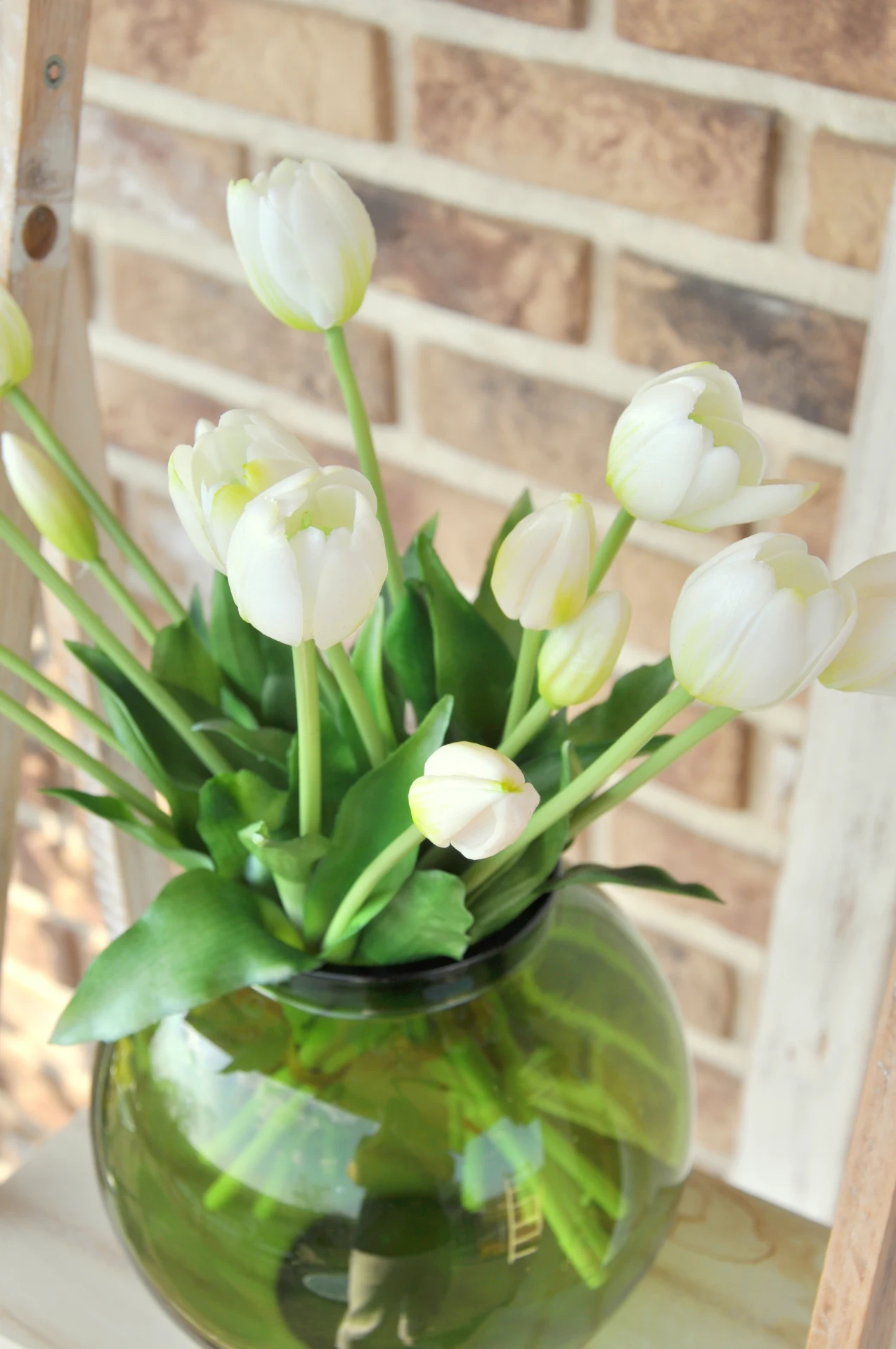 Kytica bielych tulipánov, umelá, zväzok 5kusov 2