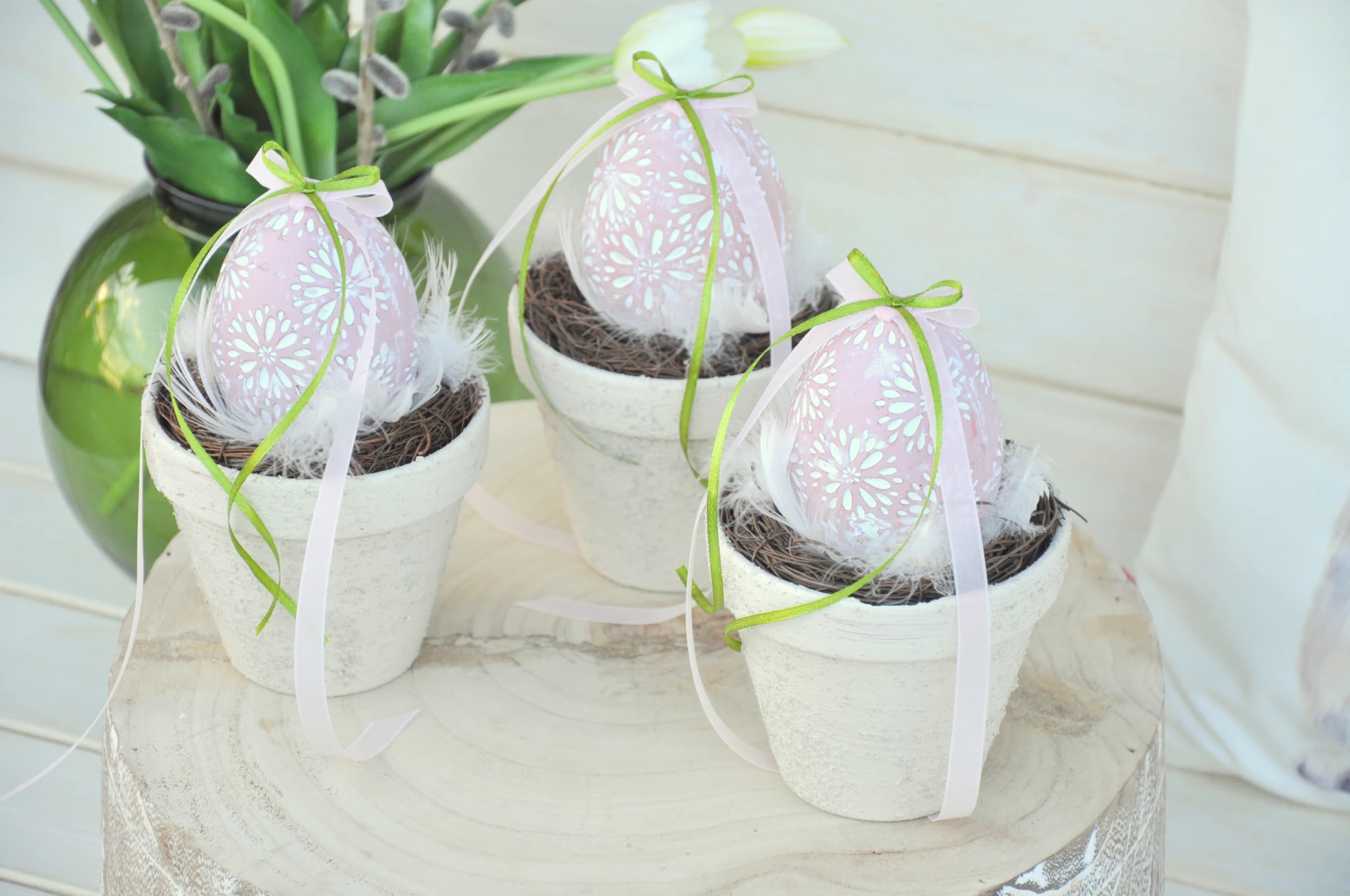 jarné ružové vajíčko v kvetináči 2