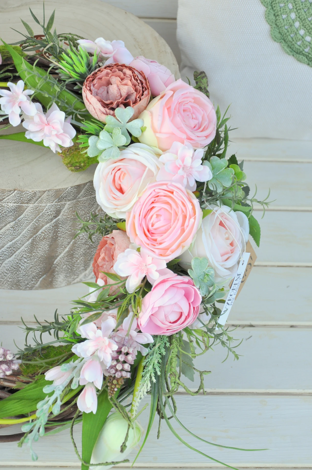 celoročný veniec, ruže, tulipány 2