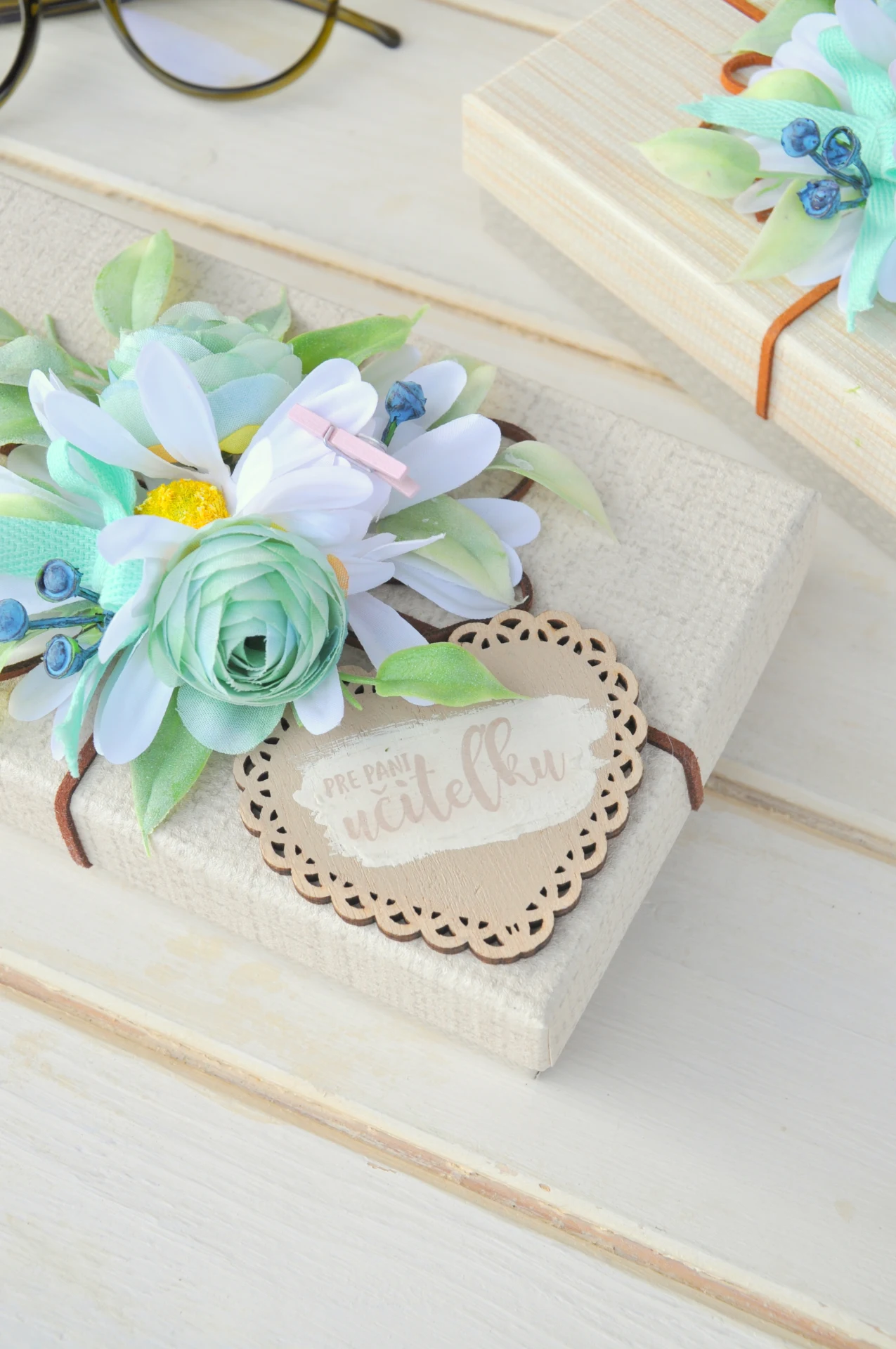 Darčeková krabička pre pani učiteľku 2