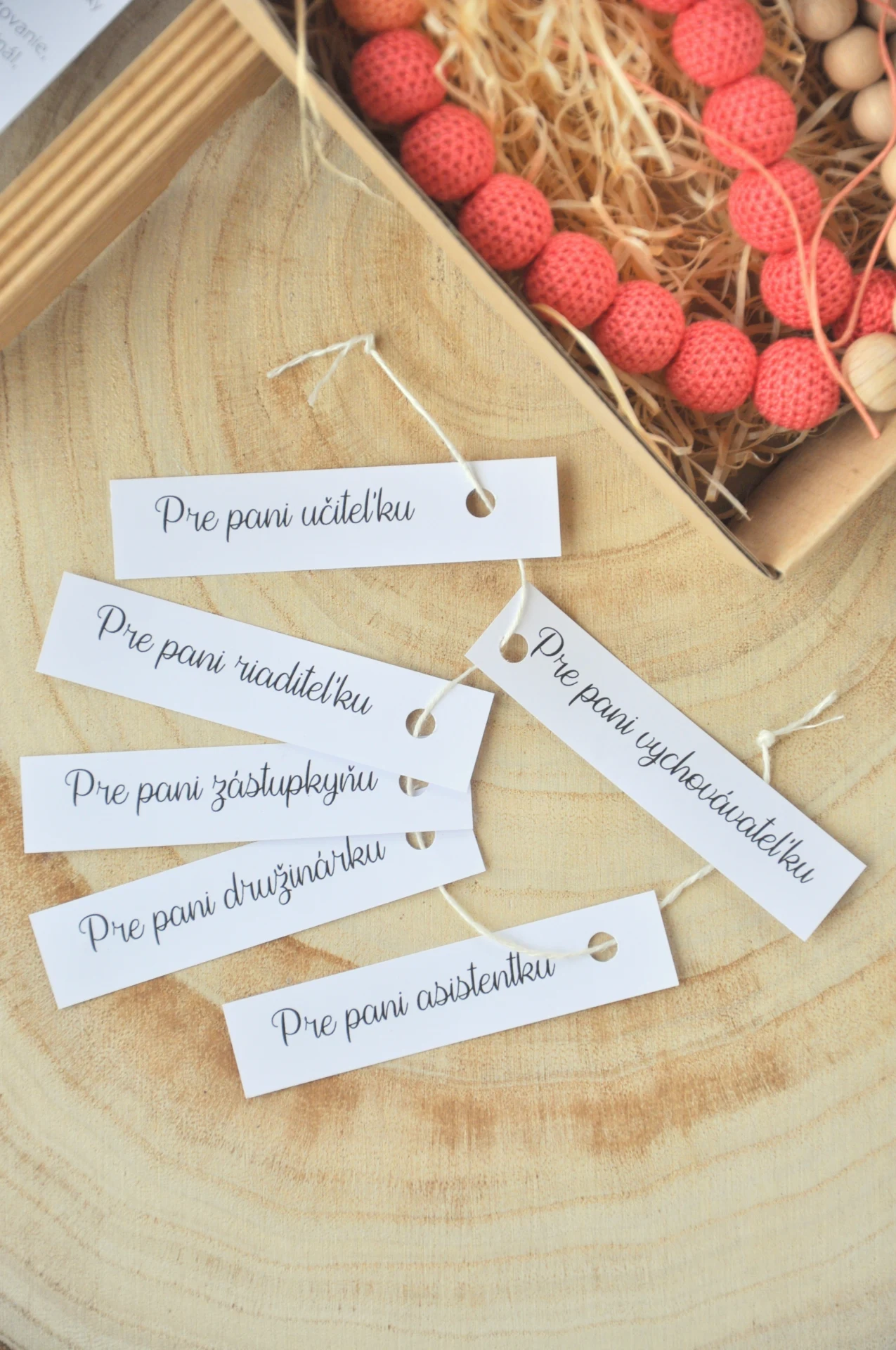 háčkovaný náhrdelník, lososový 3