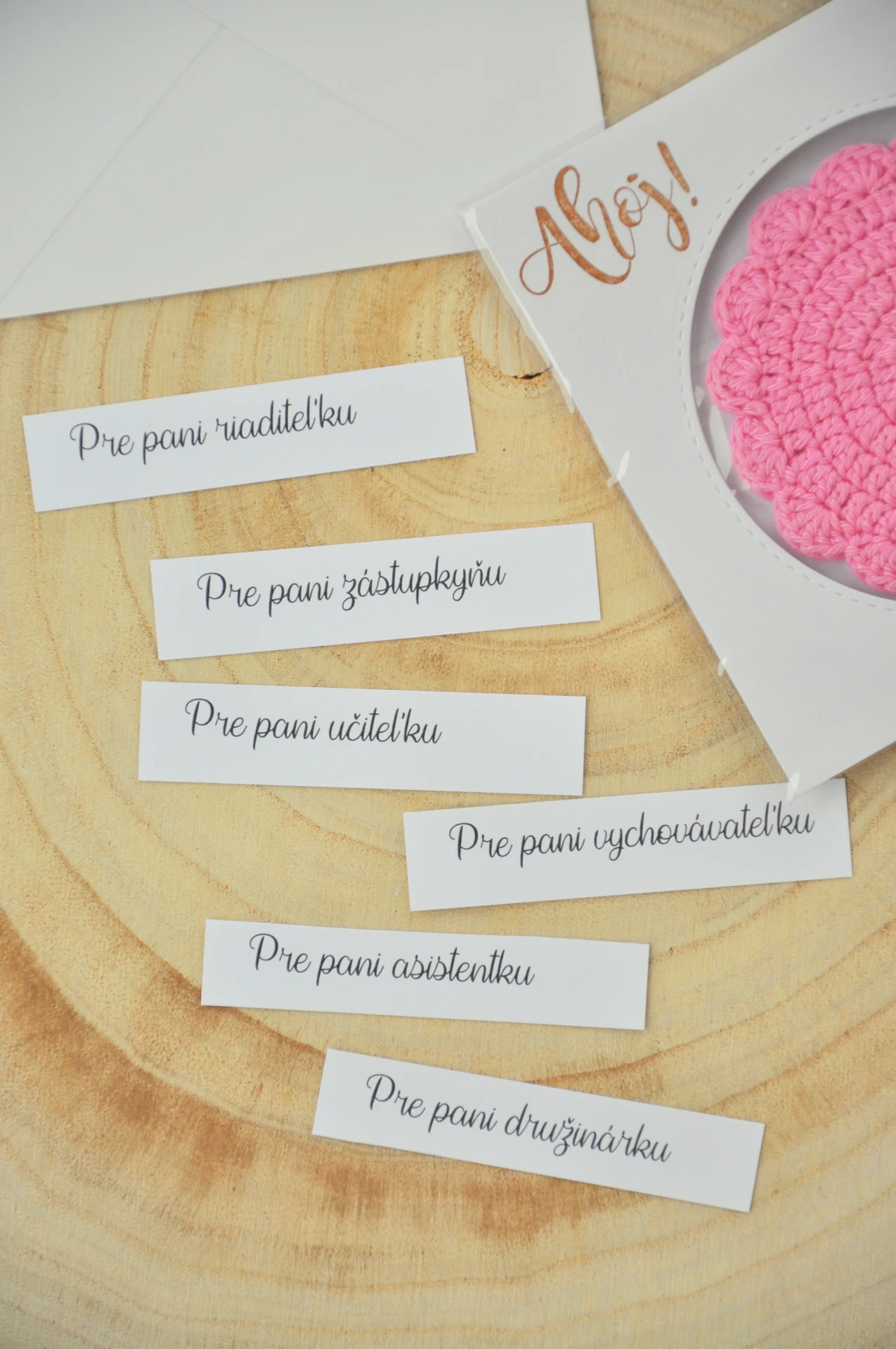 Ružová podšálka, otvárací pozdrav s obálkou 2