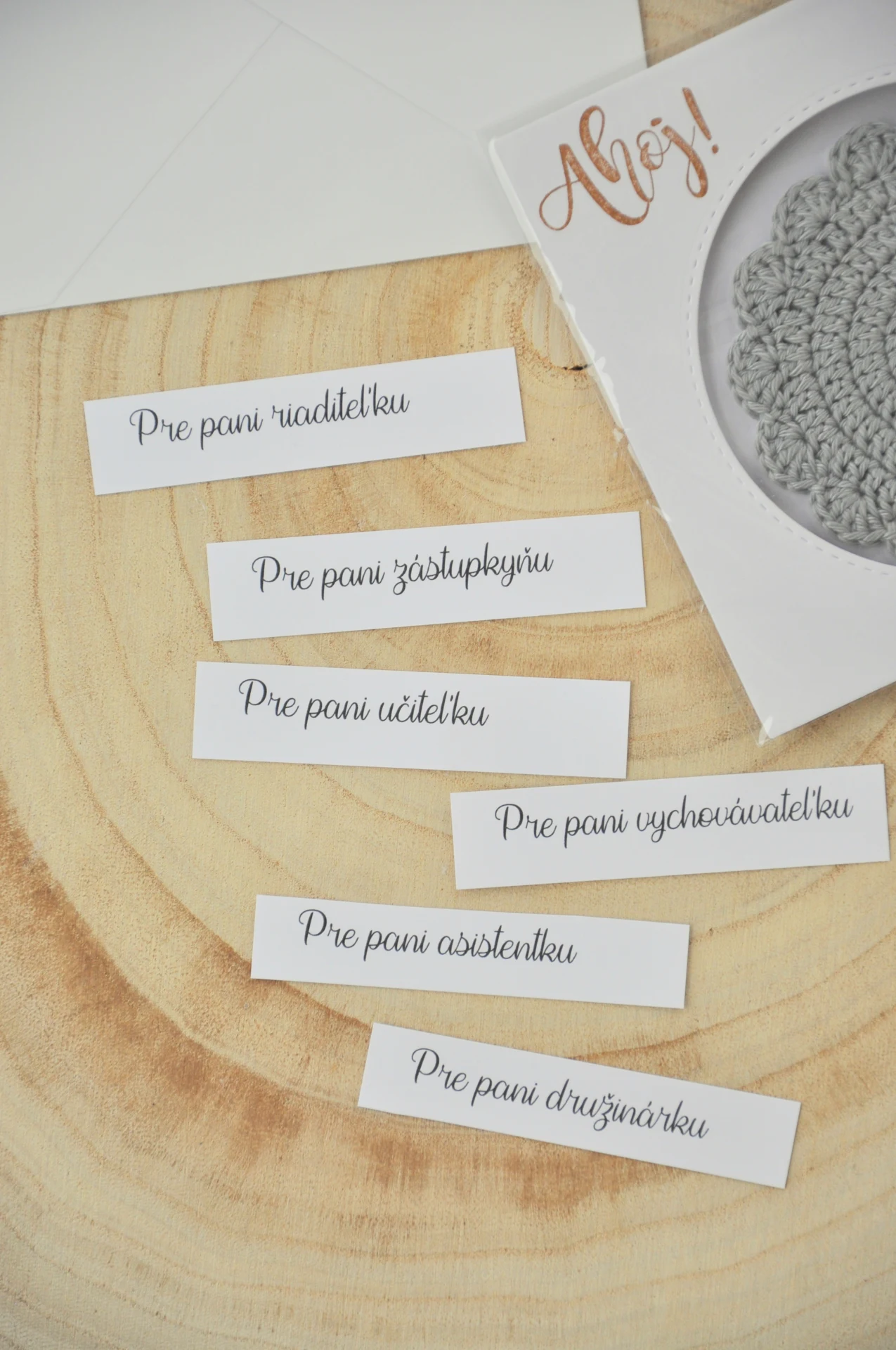 Šedá podšálka, otvárací pozdrav s obálkou 2